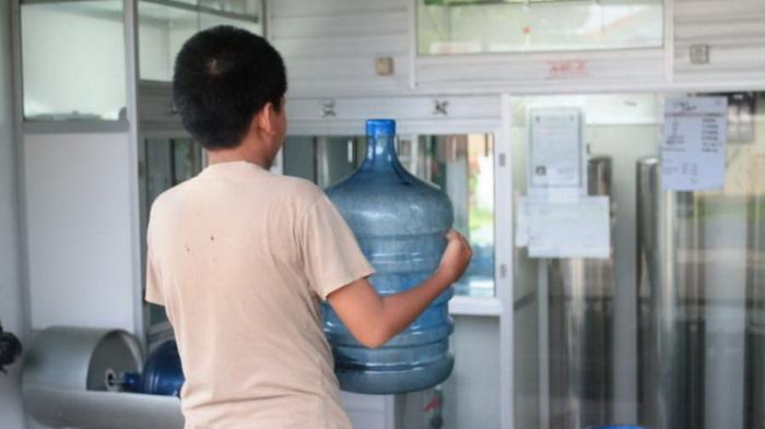 Air Segar, Hati Senang: Depot Air Minum Rebus (Farah) di Cilacap